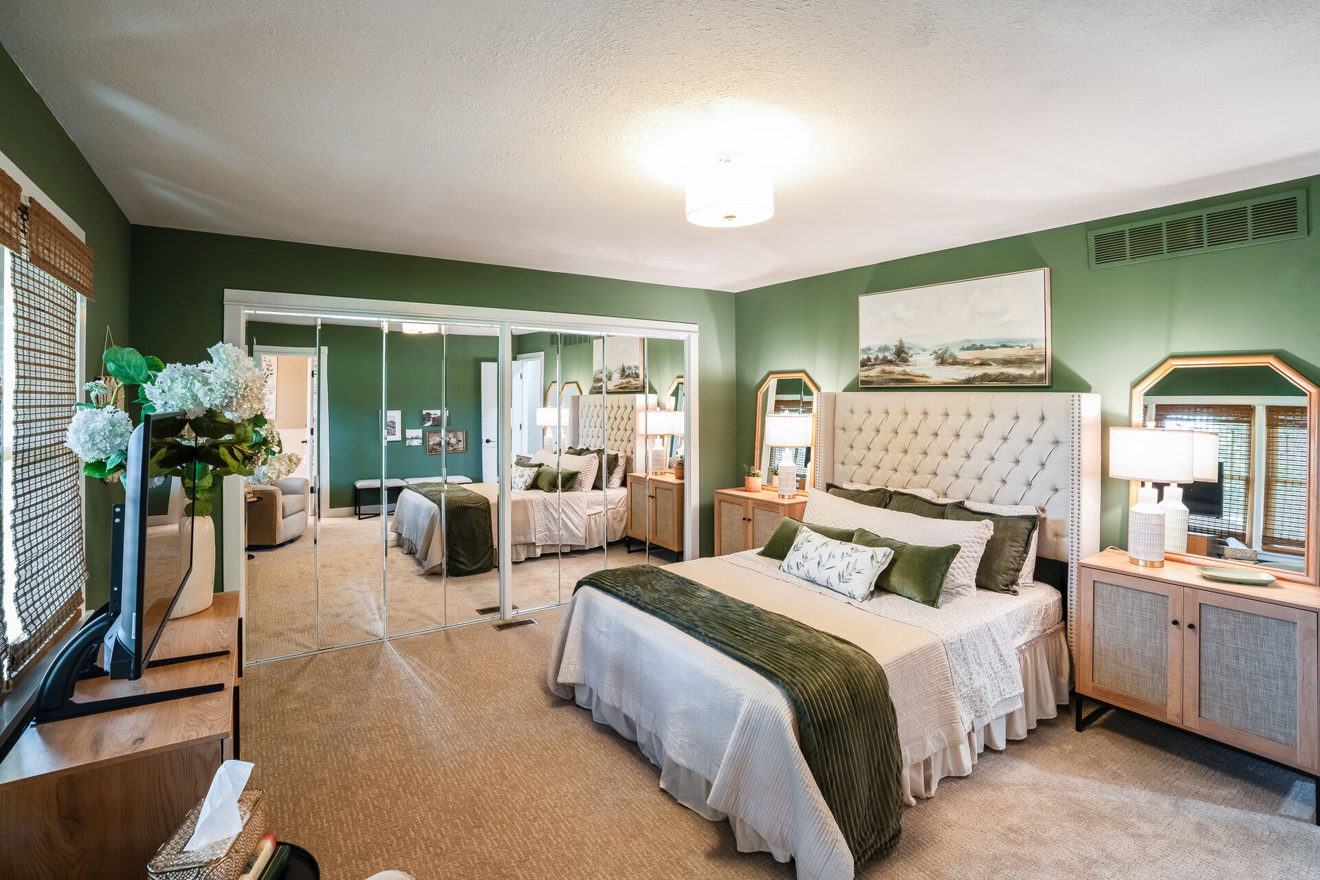 Primary suite at 1 Woodland Drive